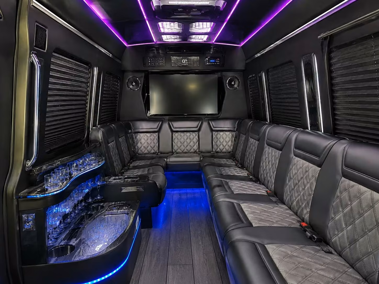 charterbusrentalsantaclaraca com makes safe stylish prom transportation easy for santa clara families