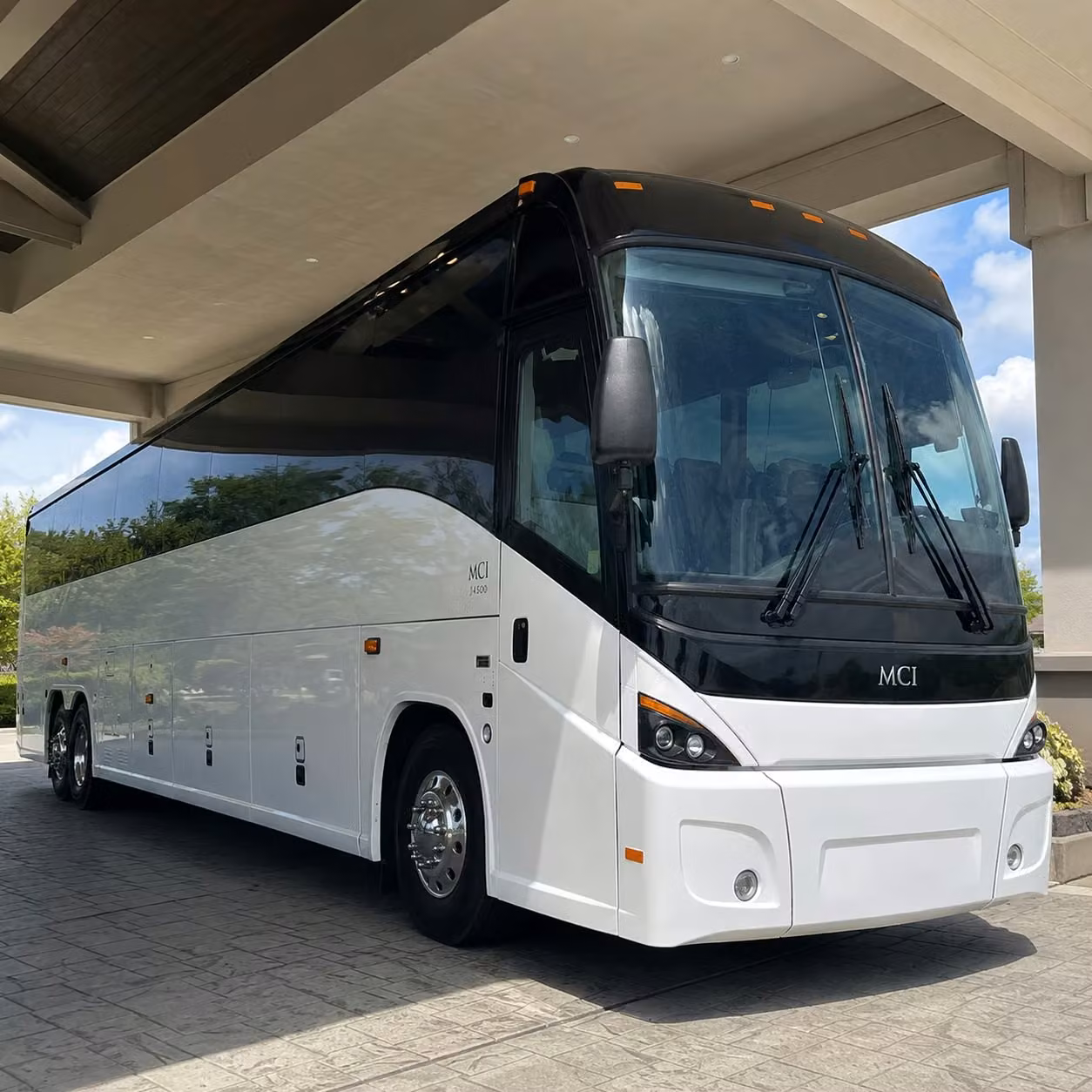 shuttle employees between santa clara tech campuses and transit hubs
